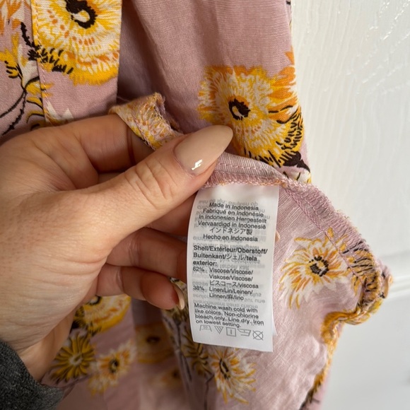 Madewell Ruffle-Cuff Wrap Dress- Dutch Dandelions size XS - Picture 6 of 9